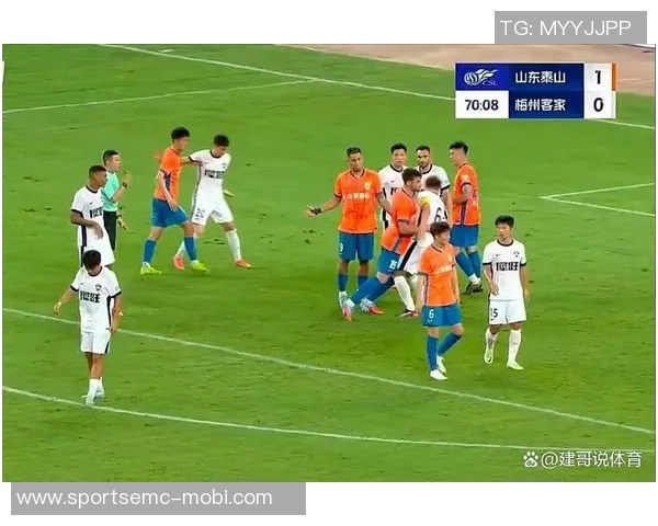 鲁媒报道泰山队今日与西海岸进行热身赛为第二阶段备战打下基础